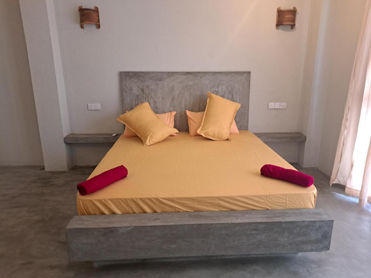The Surf Access Guest House Arugam Bay Exterior foto