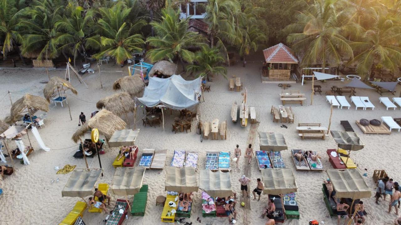 The Surf Access Guest House Arugam Bay Exterior foto