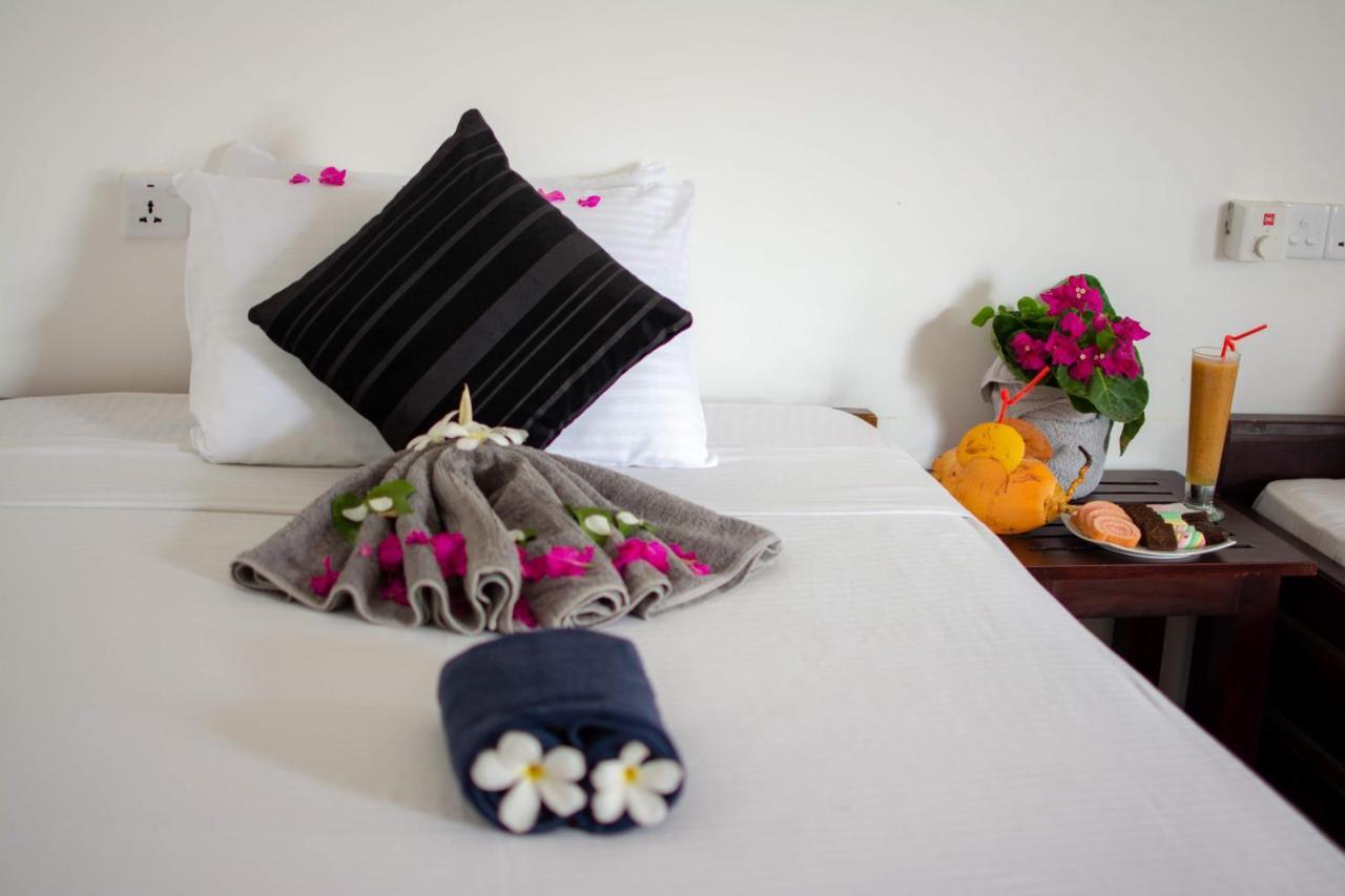 The Surf Access Guest House Arugam Bay Exterior foto